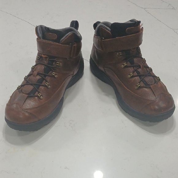 Dr. Comfort Brown Leather Boots Gentle Used Excellent Conditions Sz 11.5 - Picture 4 of 10